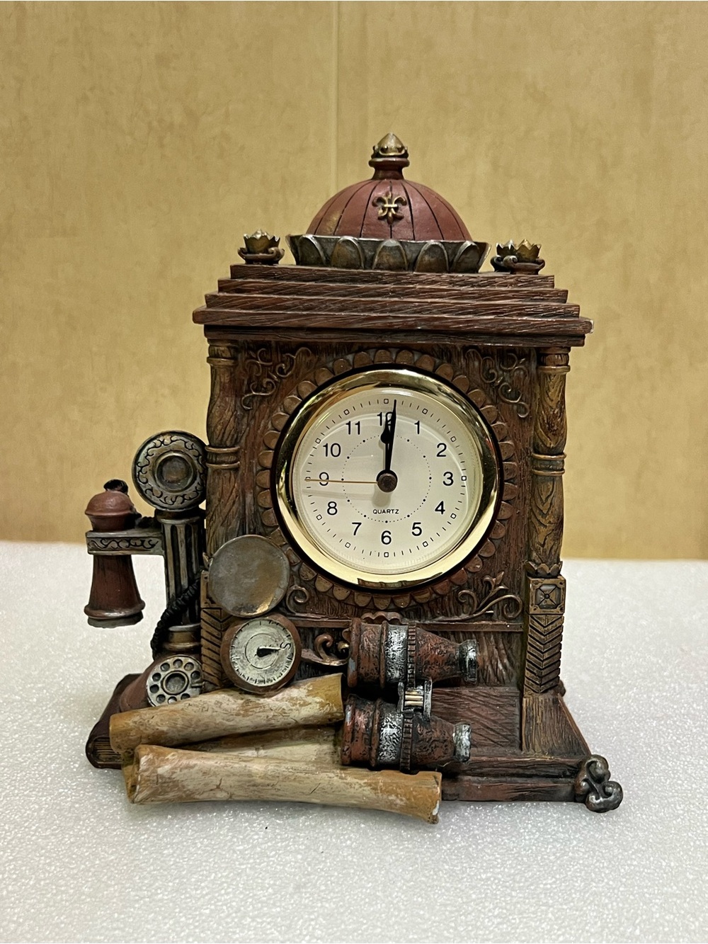 Vintage Antique Looking Mantle Clock